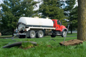 septic tank emptying truck